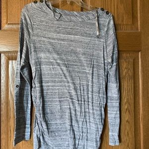 Long sleeve maternity shirt